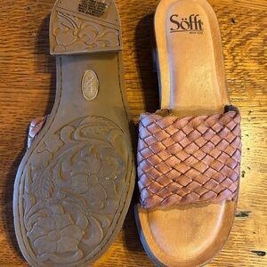 Sofft Women's Tan Woven Slide Sandals